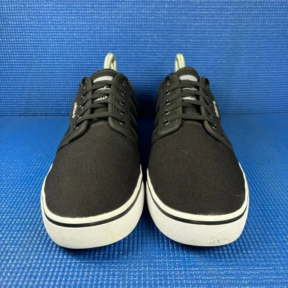 🔴 ADIDAS SEELEY XT Men`s Size 12 Black White Skateboarding Shoes C77589